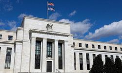 Fed, faiz oranını sabit tutmaya devam ediyor