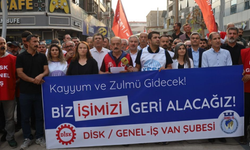 Van'da kayyım mağduru işçiler, protesto ile seslerini duyurdu