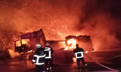 Tanker devrildi, otoyol alevlere teslim oldu