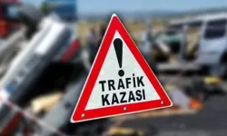 Diyarbakır’da hafif ticari araç takla attı: 2 yaralı