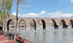 On Gözlü Köprü çevresindeki işletmelere zabıta denetimi