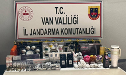 Kaçak çaydan silaha, yüklü miktarda malzeme yakalandı
