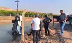Şanlıurfa’da otomobil sulama kanalına düştü: 2 kişi son anda kurtarıldı
