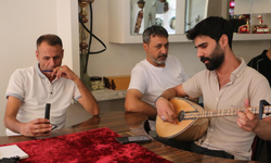 Diyarbakır'da sıcak havalarda türkü ziyafeti