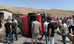 Yangın yolunda kaza: Cizre’de 5 itfaiyeci yaralandı