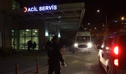 Diyarbakır'da pikap ile motosiklet çarpıştı