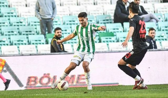 Diyarbekirspor'un 2-1'lik galibiyetinde 'timsah' yürüyüşü