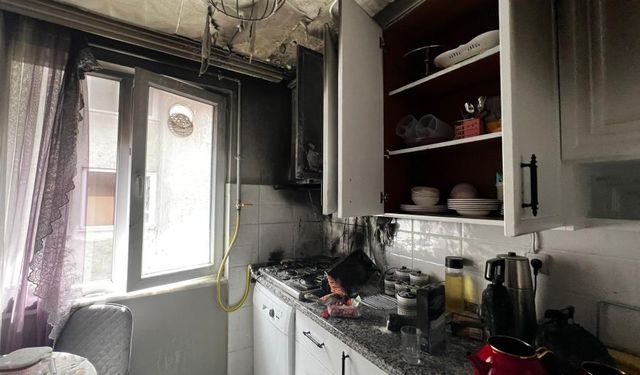 Mutfak aspiratöründeki yangın paniği