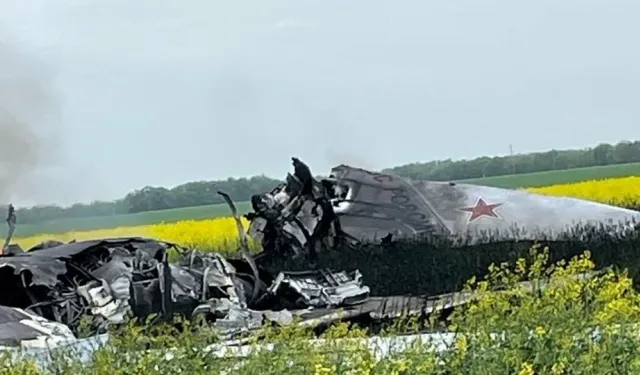 Bombardıman uçağı düştü: 1 pilot öldü