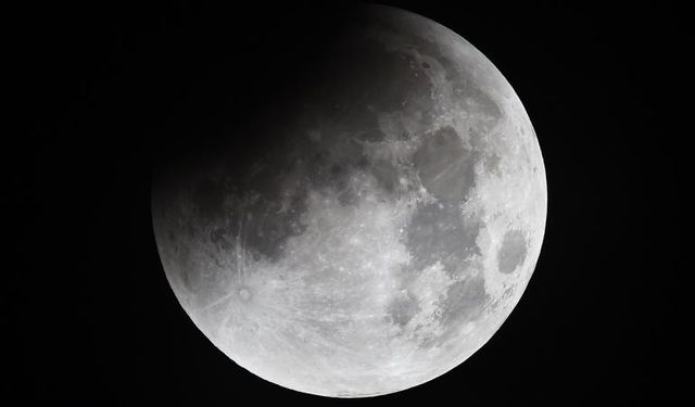 NASA'ya yeni görev: Ay'da saat kaç?