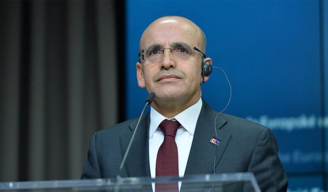 Bakan Şimşek: Ekim'de yıllık enflasyon 26,9 puan düştü