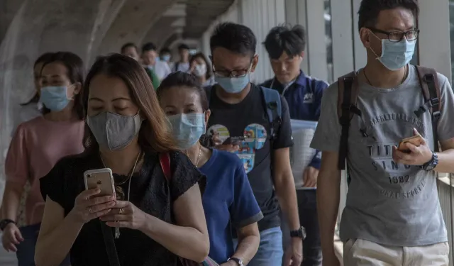 Çinli bilim insanları: 10 yıl içinde herkes maske ile dolaşacak