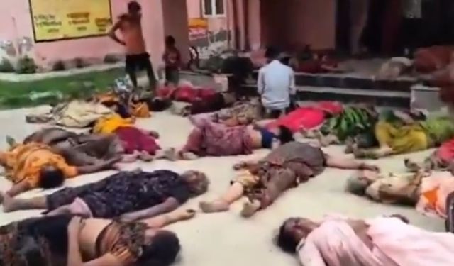 Hindistan'da dini etkinlikte izdiham: Onlarca kişi öldü