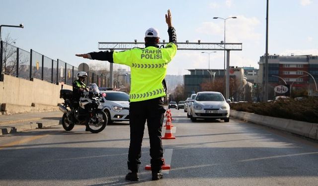 Trafik denetimlerinde rekor: 2.6 milyon araç kontrolden geçti