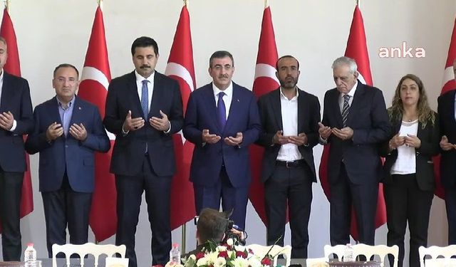 AK Parti ve DEM Partili Milletvekillerinden barış adımı: Aileler barıştırıldı!