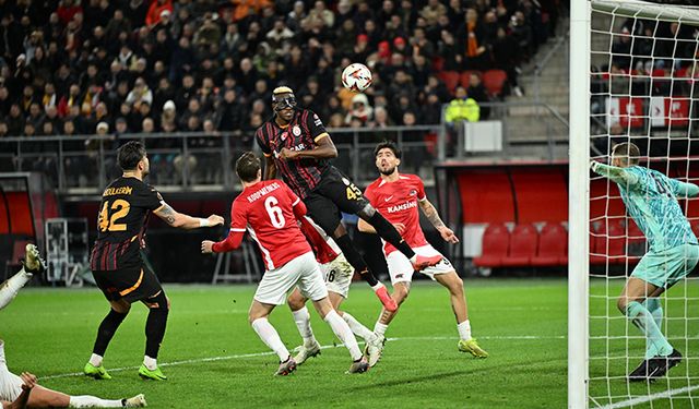 Galatasaray, AZ Alkmaar ile 1-1 berabere kaldı