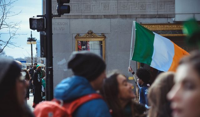 İrlanda erken seçim için sandığa gidiyor