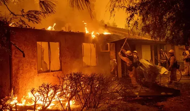 Los Angeles’ta yangınlar ve alev hortumu tehdidi devam ediyor