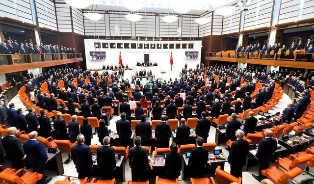 Memurlara yönelik yeni ek tazminat düzenlemesi tartışma yarattı