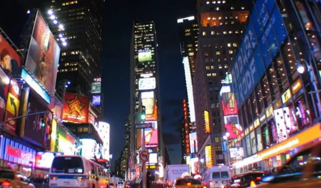 New York’ta korkunç olay: 49 yaşındaki kişiyi ateşe verdiler