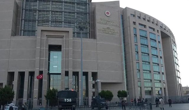 Gözaltına alınan avukatlar, adli kontrolle serbest bırakıldı