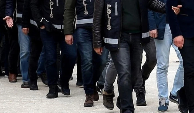 İki aşamalı denetimde 975 kişi gözaltına alındı