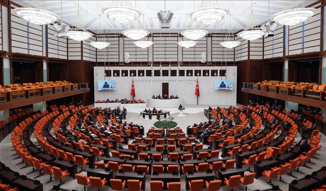 Mecliste hangi partinin kaç milletvekili var?