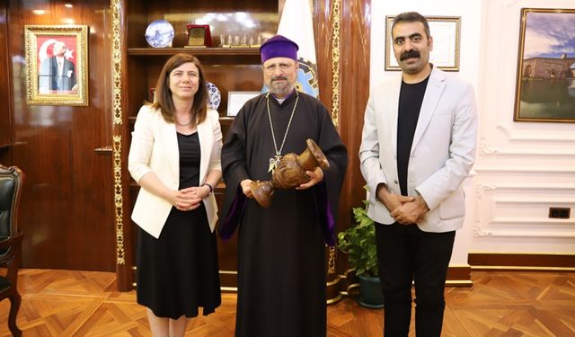 Diyarbakır’da Patrik Sahak’la önemli görüşme