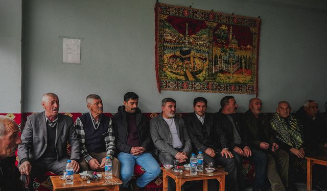 “Dengbejen Me” Belgeseli: Yönetmen Ali Bagdu ile söyleşi