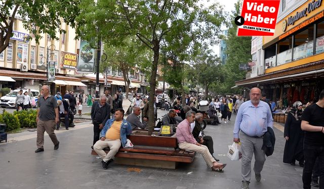 Diyarbakır’da örgütün silah bırakması sevinçle karşılandı