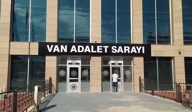 Van'da akademisyen sosyal medya paylaşımları nedeniyle tutuklandı