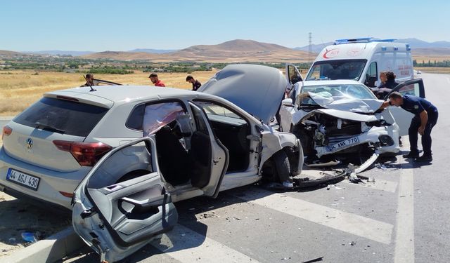 Elazığ'da trafik kazası: 1’i ağır 7 yaralı