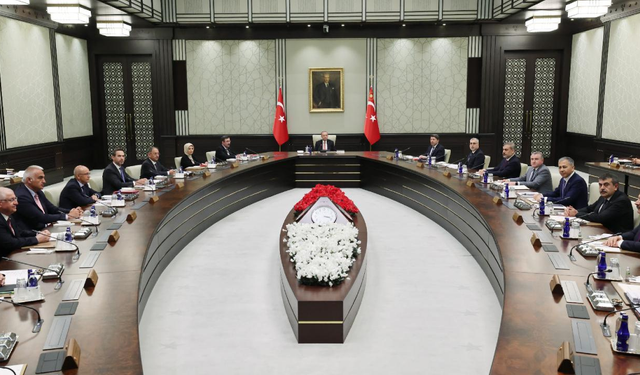 Erdoğan Başkanlığında kritik kabine toplantısı