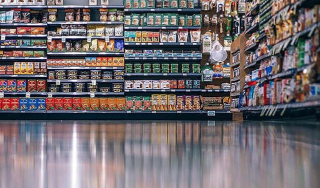 İçerisinde domuz eti görülen ürün marketlerde toplatılıyor