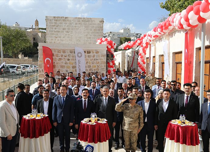 Mardin'de 400 yıllık Süryani Çarşısı'nın açılışı gerçekleşti