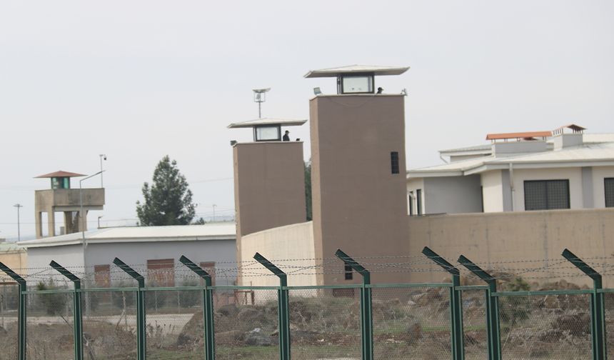 Yargı paketiyle 55 bin mahkuma örtülü af