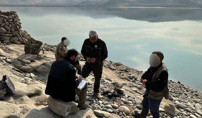 Tunceli’de dronla yapılan denetimle kaçak avcılar yakalandı