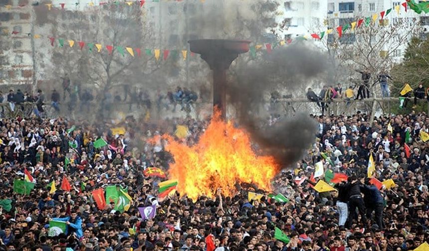 Newroz nedir, neden kutlanır? Ateş yakma geleneğinin kökeni