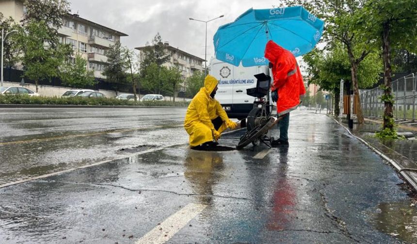 DİSKİ’den yoğun yağış mesaisi: Ekipler 7/24 sahada