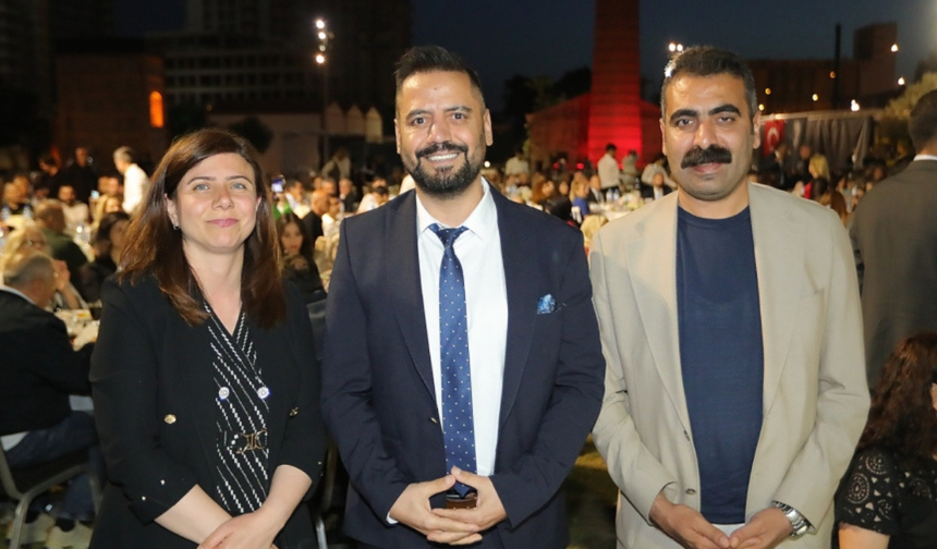 Diyarbakır Eş Başkanlarından İzmir’de dayanışma mesajı