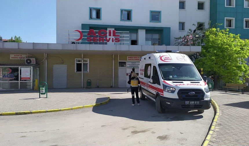 Diyarbakır’da korkutan anlar: Sürücü araçta hareketsiz bulundu