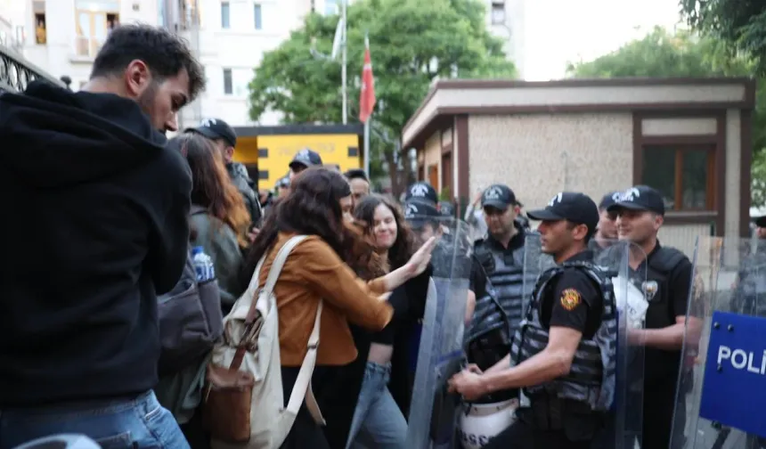 Gezi anmasında polis engeli: 87 kişi gözaltına alındı