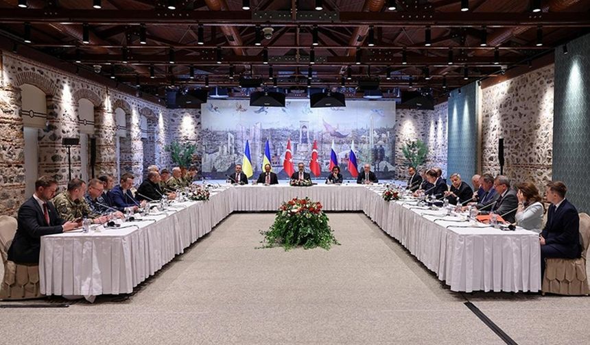 İstanbul’da üçlü zirve: Türkiye, ABD ve Ukrayna heyetleri bir araya geldi