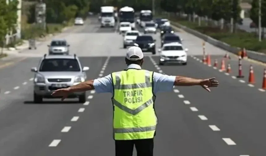Bayramda trafik güvenliği için 3 bin gizli yolcu denetimde