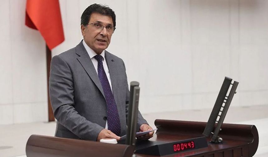 DEM Parti milletvekilinin aracı kaza yaptı, hastaneye kaldırıldı