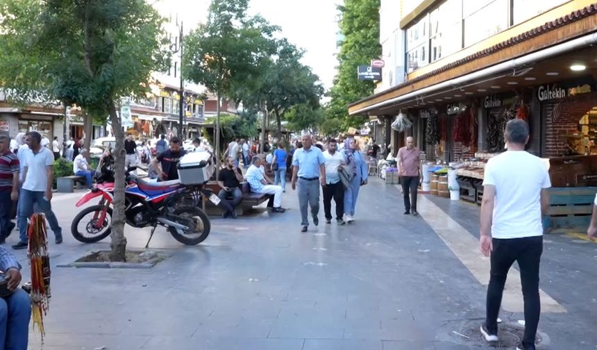 Diyarbakır’da Vatandaşlar Hükümetten çözüm için adımları bekliyor