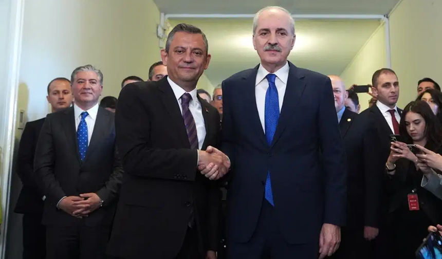 Kurtulmuş ve Özel, yeni açılım süreci ve komisyonu görüştü
