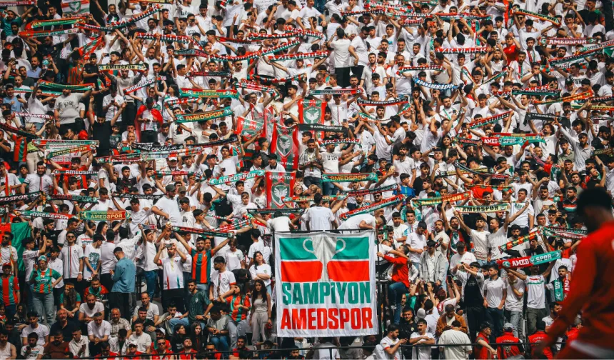 Amedspor formaları, Kürtçe tanıtımla sosyal medyayı salladı