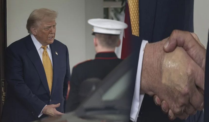 Trump’ın vücudunda morluk izleri görüntülendi