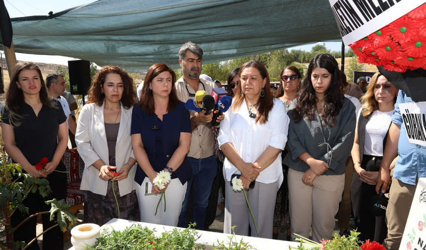 Diyarbakır’da Narin Güran mezarı başında anıldı